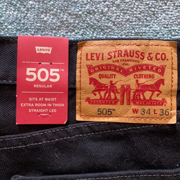 Black 505 Regular Straight Leg Levi’s Jeans - Picture 3 of 4